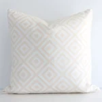 Lovely beige geometric cushion made from outdoor and in an elegant square size.