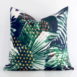 A superior linen colourful cushion cover yielding a tropical style and in a classy square shape.