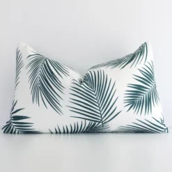 Gorgeous outdoor rectangle cushion in a green colour. It has a charming palm style.